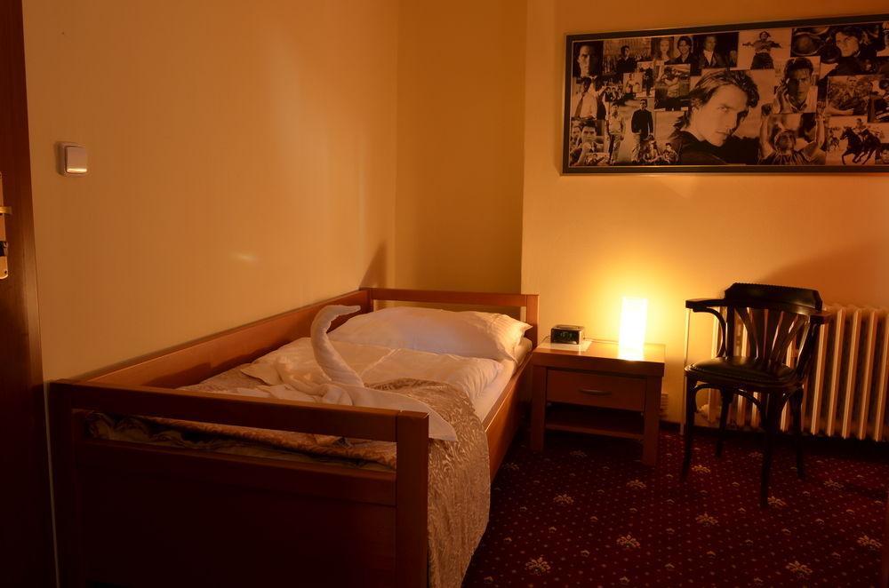 Film Hotel Pressburg